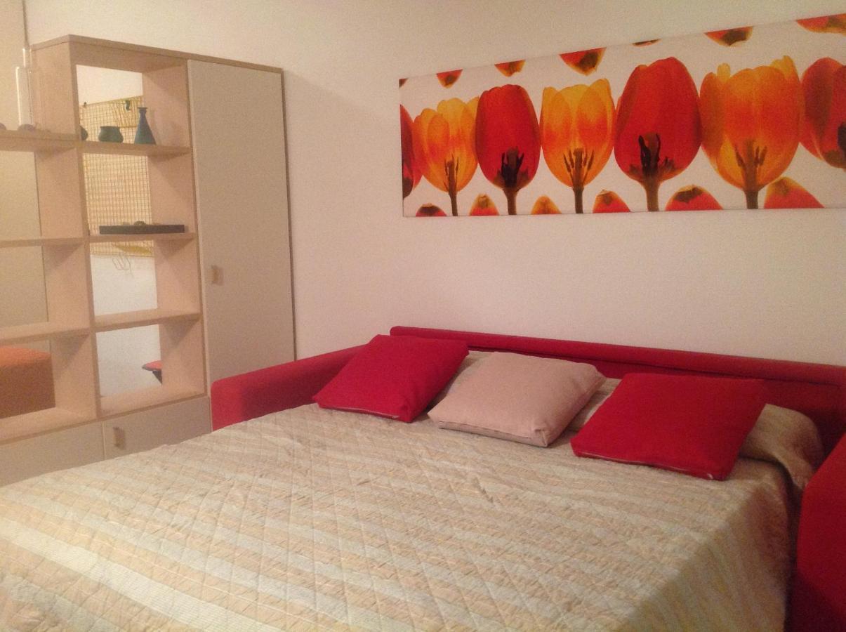Hotel Apartments Villaggio Dei Fiori 4 Stars Luxury - Great Family Resort - Pet Friendly - With Hypermarket - Delivery Restaurant-Pizzeria - Room Breakfast With Supplement - Ultra Fast Wi-Fi - Play Area For Children - Olympic Swimming Pool - Parking Caorle Zewnętrze zdjęcie